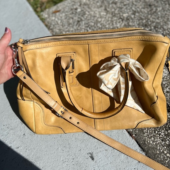 Coach Hampton/Hamilton Satchel (Leather + Scarf) - Picture 3 of 6